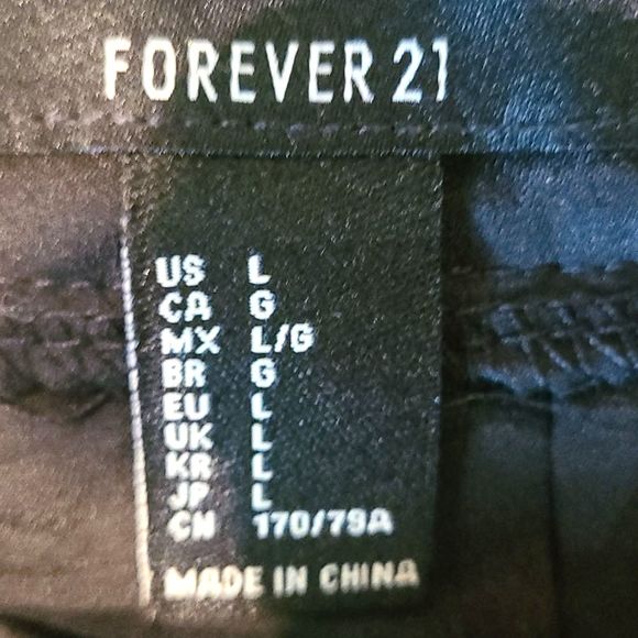 Forever 21 Lace Pencil Skirt Straight Fringe See-Through Midi Self Short Lining - Picture 3 of 16